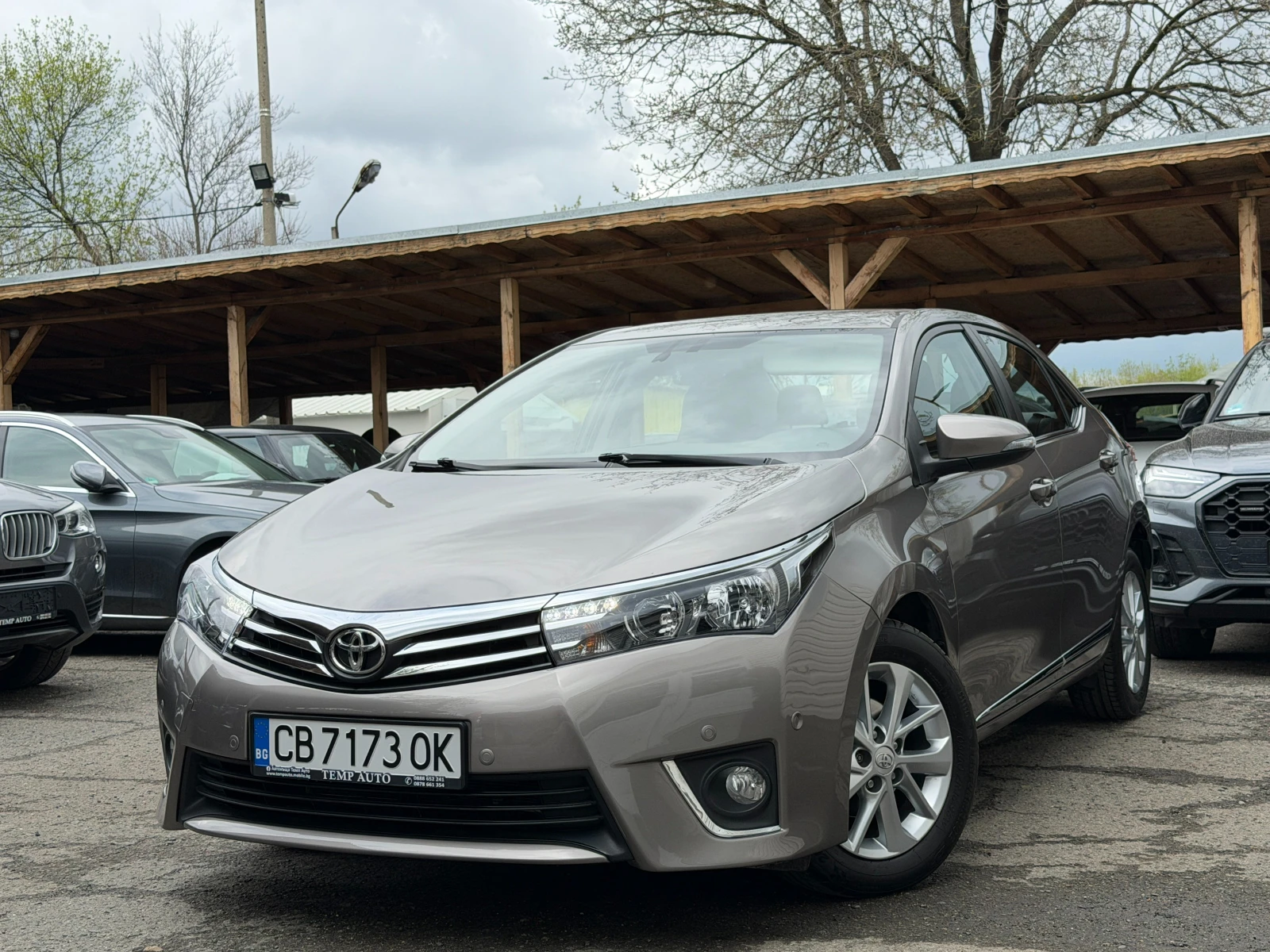 Toyota Corolla 1.6i* АВТОМАТИК 67200км.ПЪЛНА ИСТОРИЯ В ТОЙОТА