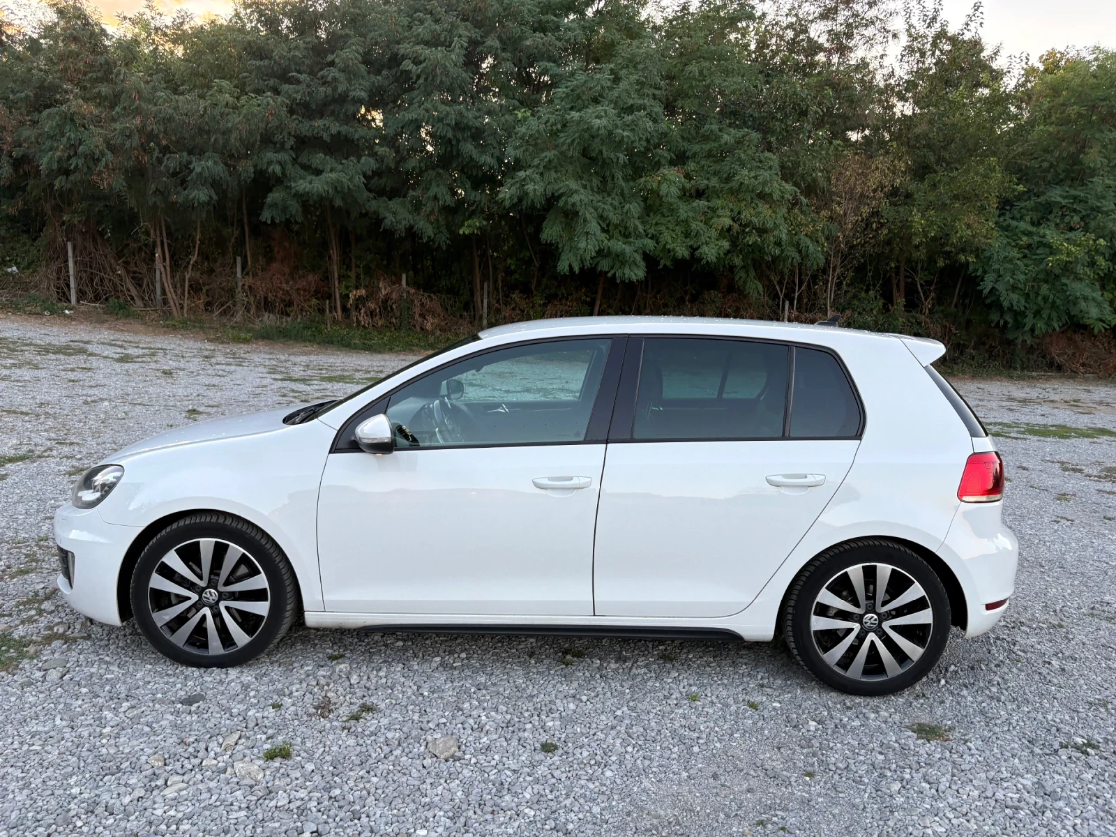 VW Golf 2.0 GTD, снимка 5 - Автомобили и джипове - 56239159