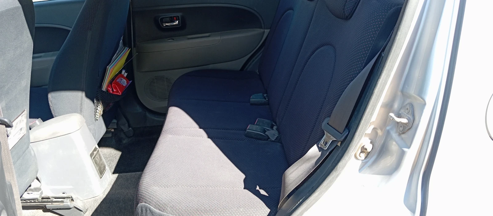 Daihatsu Sirion, снимка 15 - Автомобили и джипове - 56340610