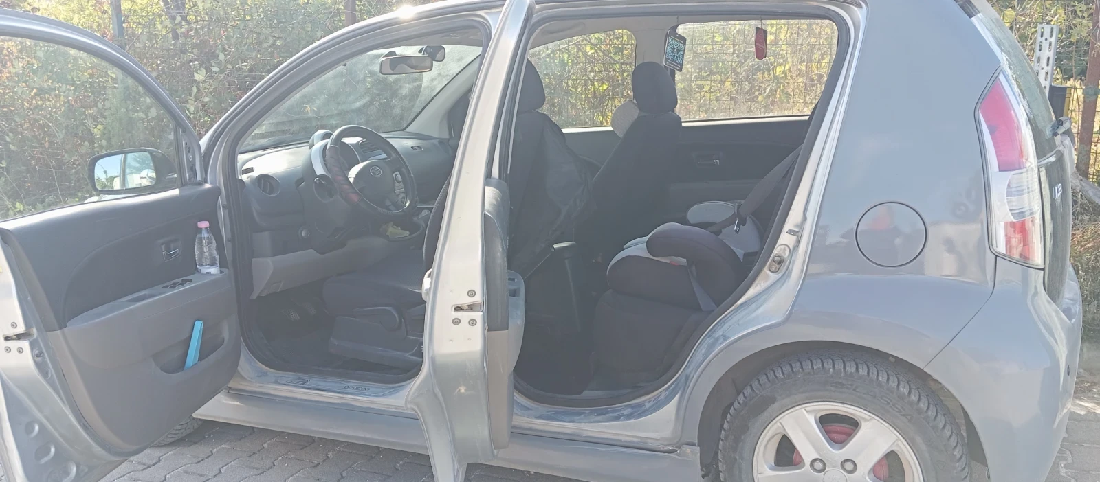 Daihatsu Sirion, снимка 3 - Автомобили и джипове - 56340610