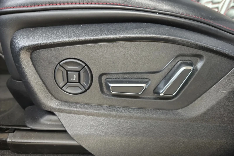 Audi RSQ8 4.0TFSI Quattro, снимка 10 - Автомобили и джипове - 52836940