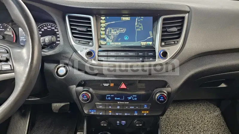 Hyundai Tucson 2.0 CRDI| �����| ������| ������� ��������� | Mobile.bg � ����������� 9