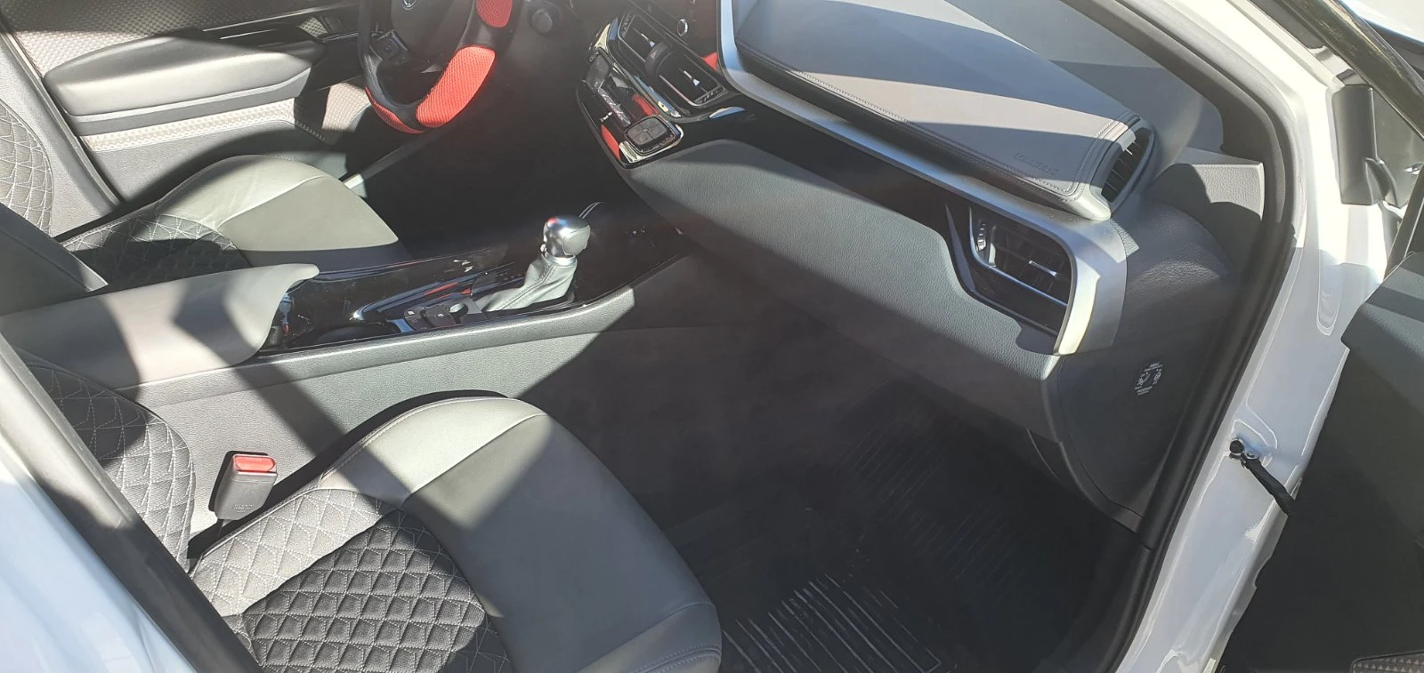 Toyota C-HR  - изображение 8