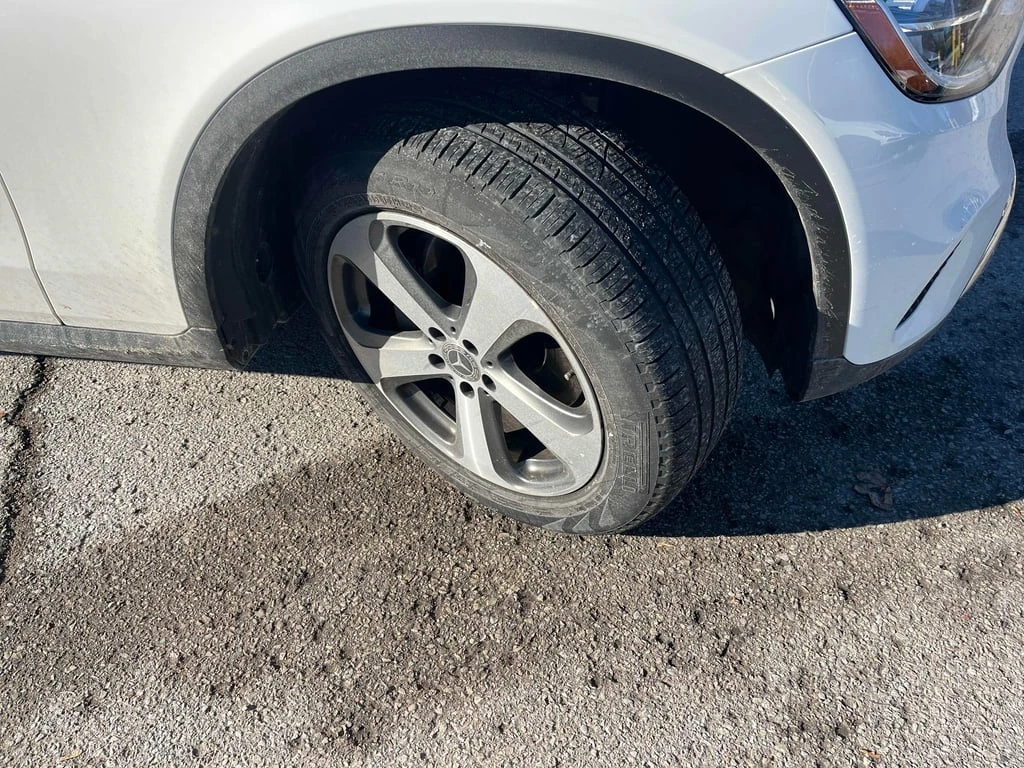 Mercedes-Benz GLC 300 2020 4MATIC * CARFAX * БЕЗ ПЪРВОНАЧАЛНА ВНОСКА - изображение 6