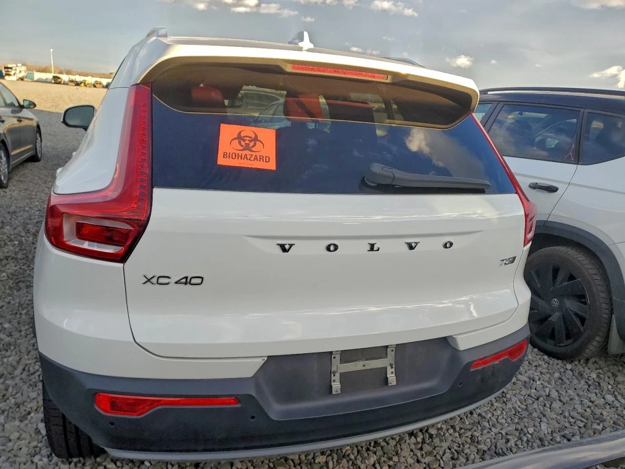 Volvo XC40 DIGITAL* ПОДГРЕВ* KOЖА* PANO - изображение 6