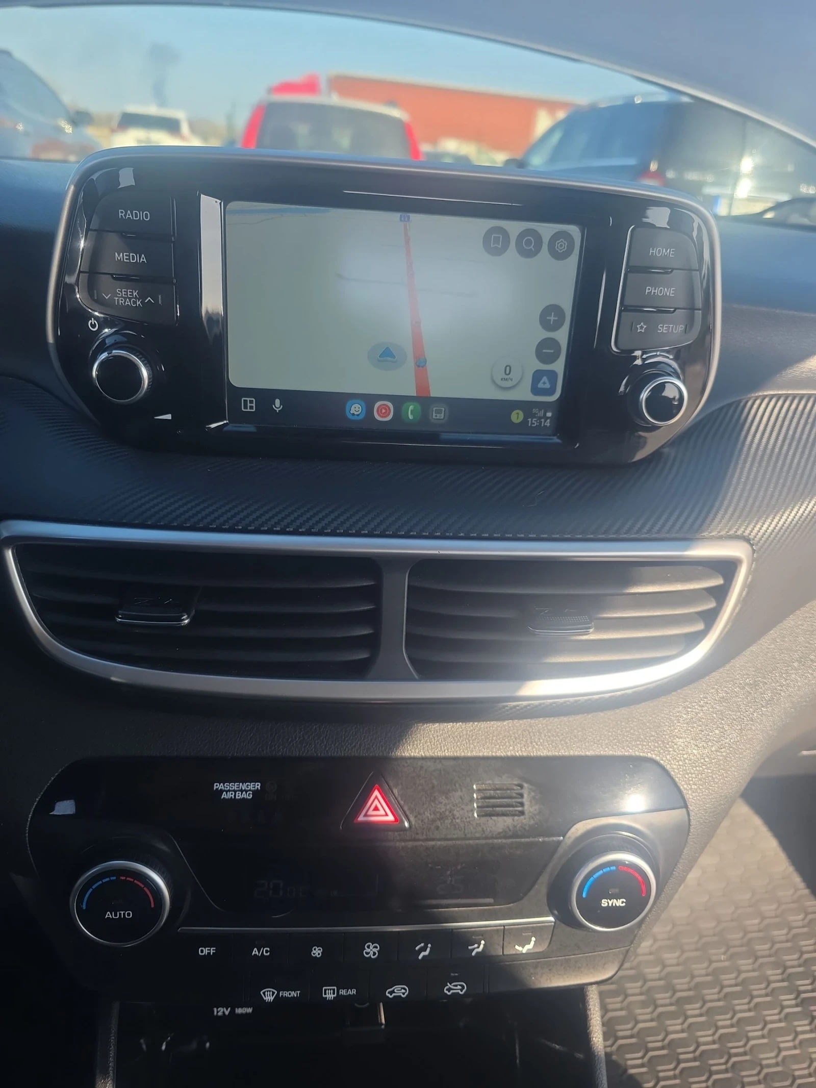 Hyundai Tucson 1.6CRDI, LED, Kamera, Car-Play, Evro6, Top, снимка 17 - Автомобили и джипове - 53825960