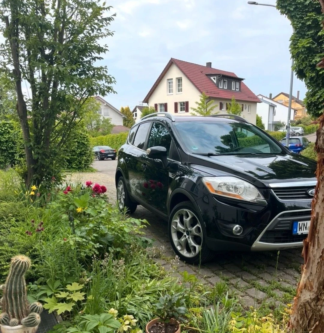 Ford Kuga 2, 5* AC* NAVI* PANO* PDC* КОЖА* 4-4 * AUT* TUV