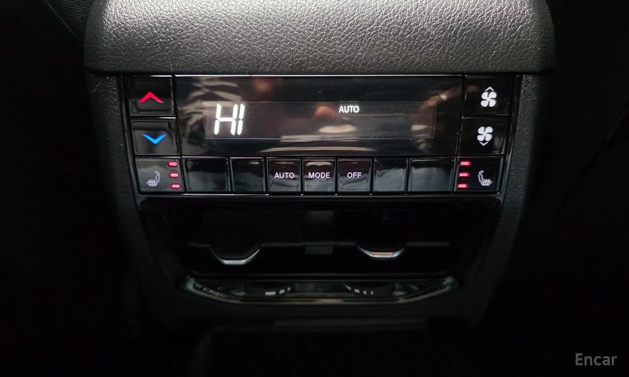 Jeep Grand cherokee OVERLAND* ДИСТРОНИК* ОБДУХВАНЕ* ХЕДЪП* , снимка 15 - Автомобили и джипове - 54301348