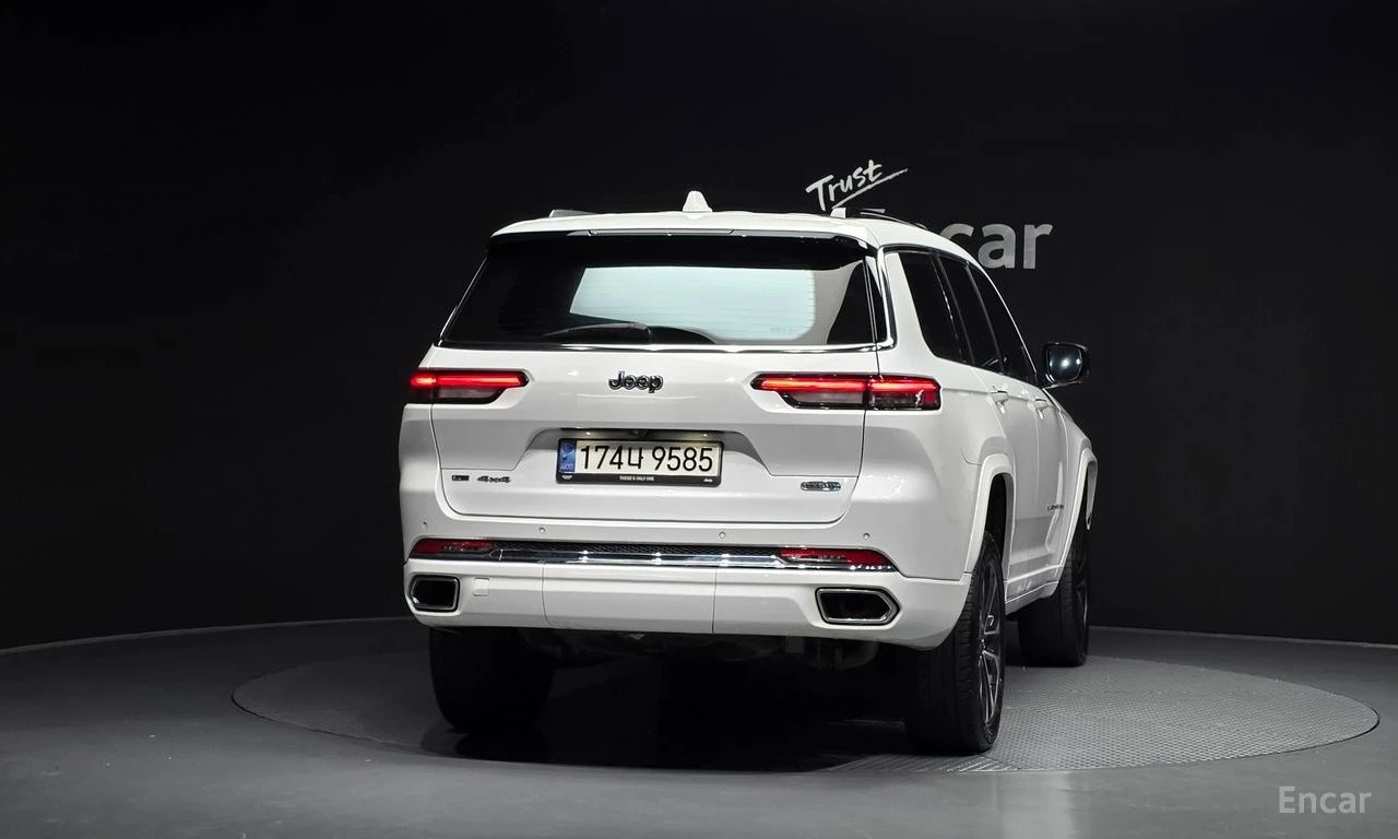 Jeep Grand cherokee OVERLAND* ДИСТРОНИК* ОБДУХВАНЕ* ХЕДЪП* , снимка 4 - Автомобили и джипове - 54301348