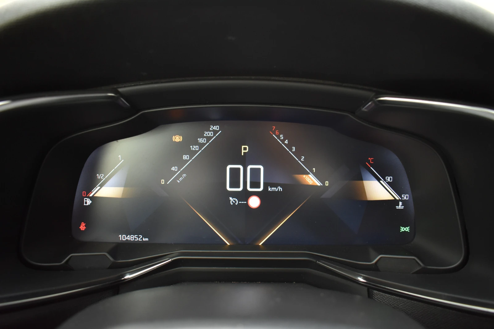 Citroen DS 7 Crossback 1.6I= PURETECH= RIVOLI= 104000km= FULL= УНИКАТ!!, снимка 15 - Автомобили и джипове - 54568602