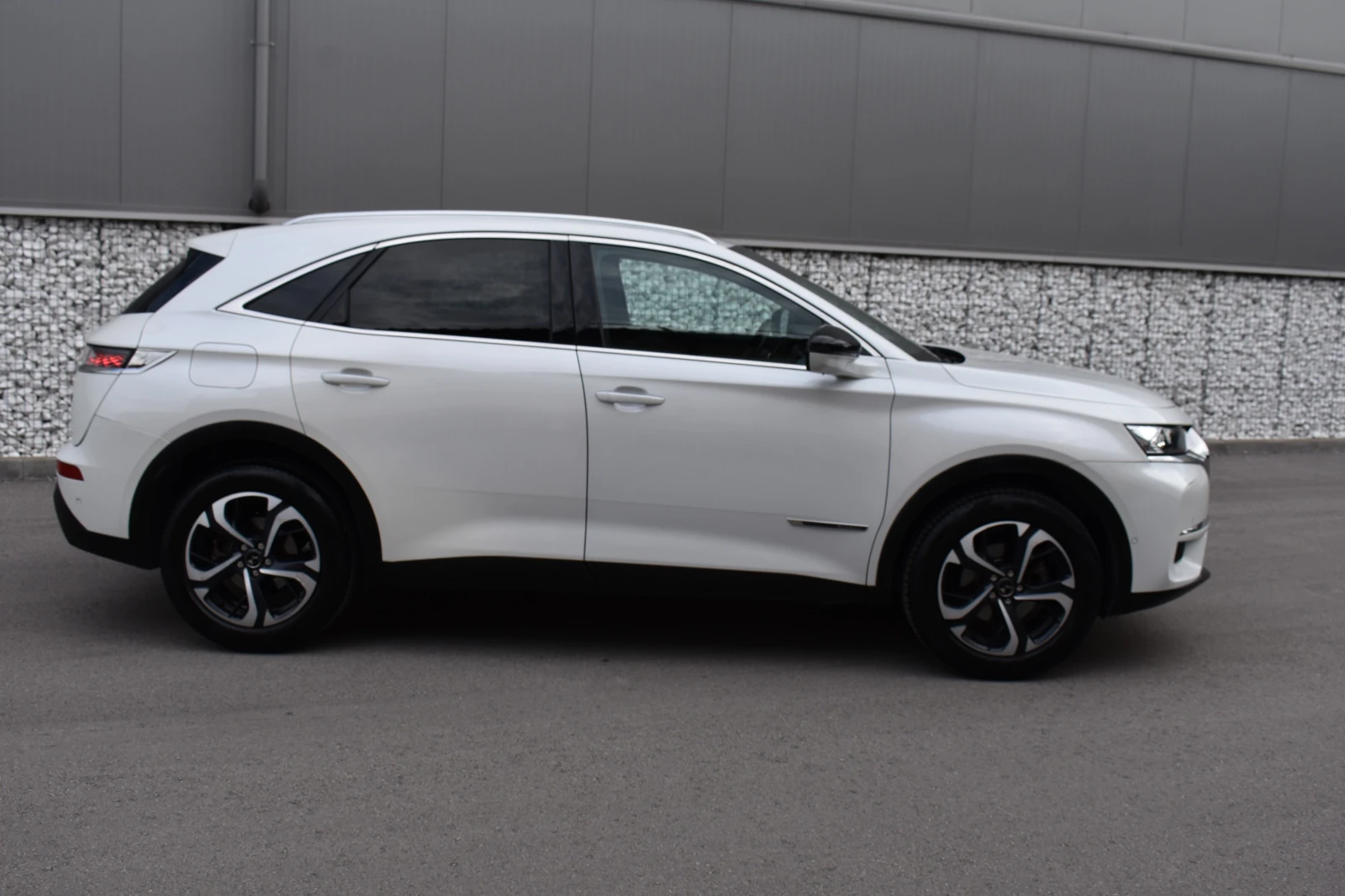 Citroen DS 7 Crossback 1.6I= PURETECH= RIVOLI= 104000km= FULL= УНИКАТ!!, снимка 5 - Автомобили и джипове - 54568602