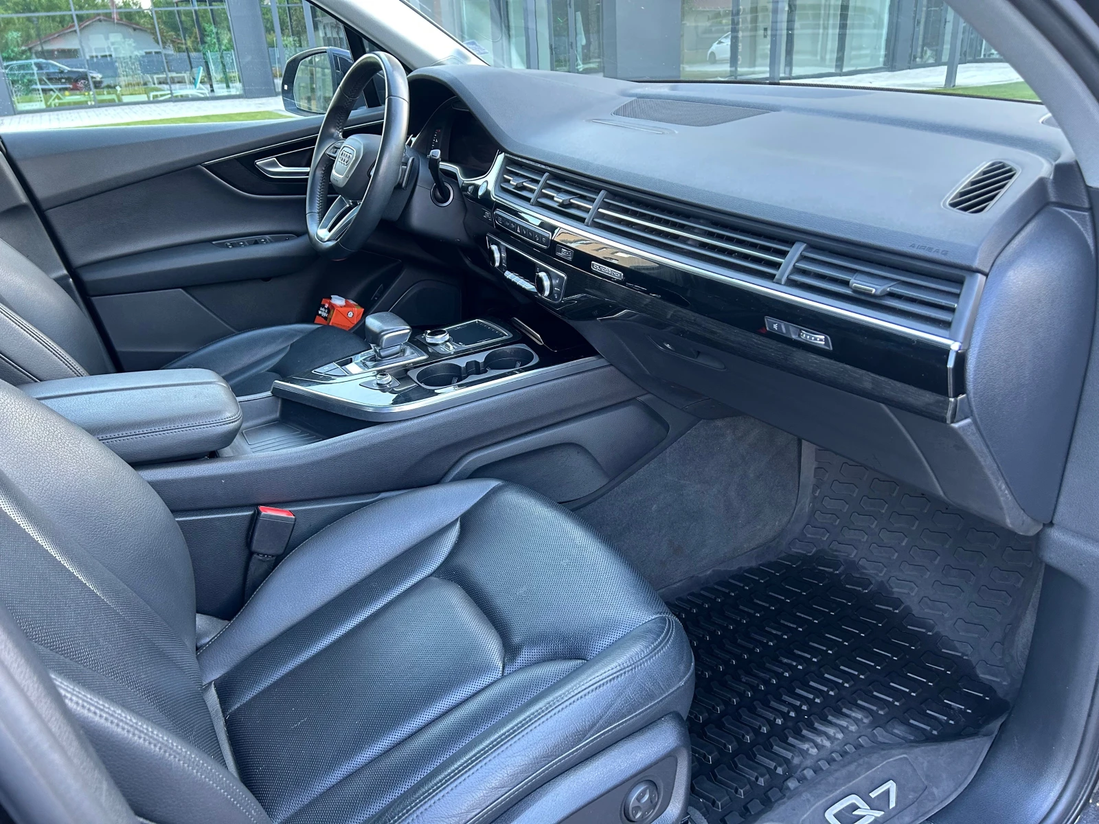 Audi Q7 3.0TFSI, снимка 8 - Автомобили и джипове - 55365902