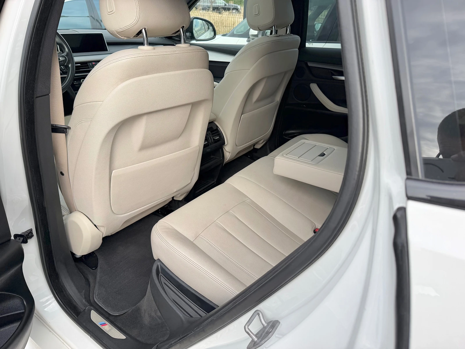 BMW X6 30d M-Pack /Digital/ <LED>, снимка 13 - Автомобили и джипове - 55954198