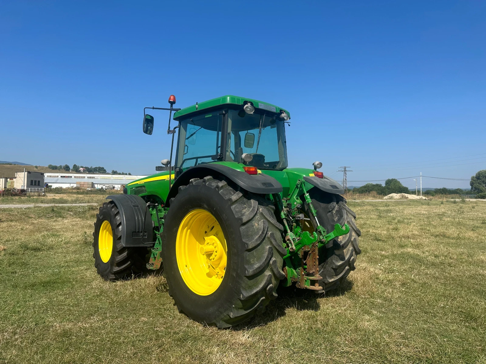 Трактор John Deere 8320 - изображение 3