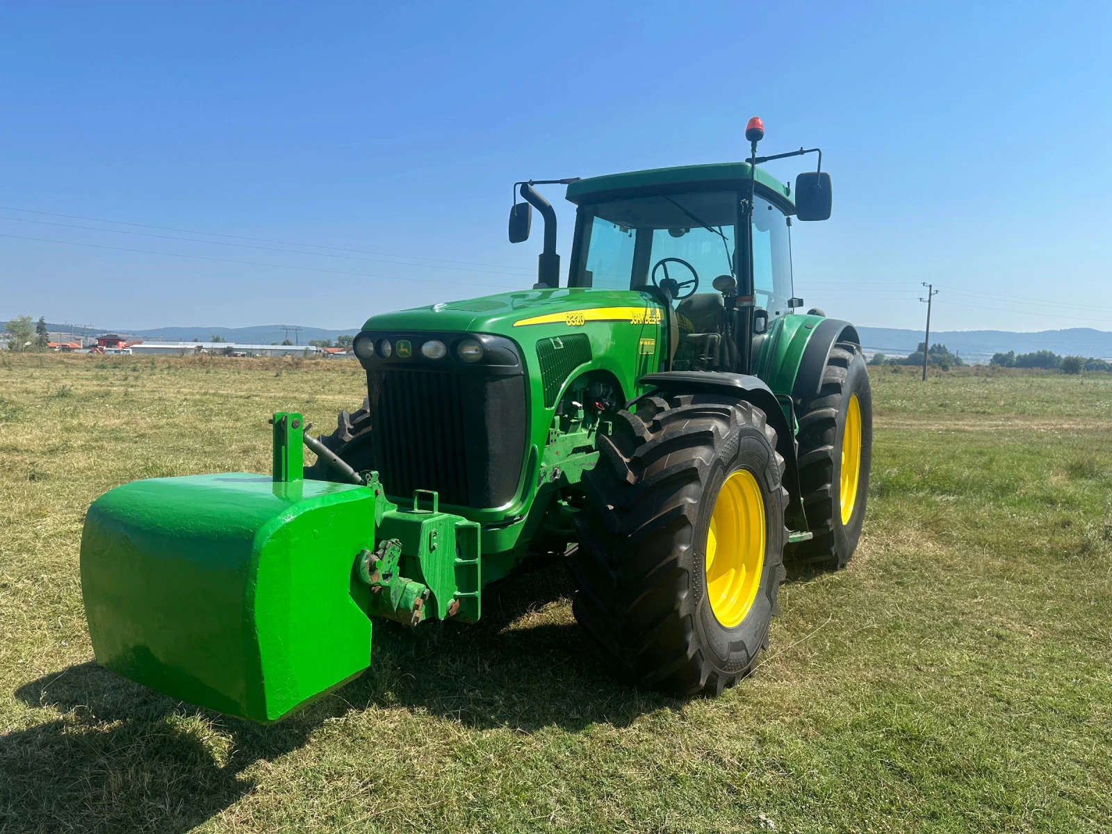 Трактор John Deere 8320 - изображение 6