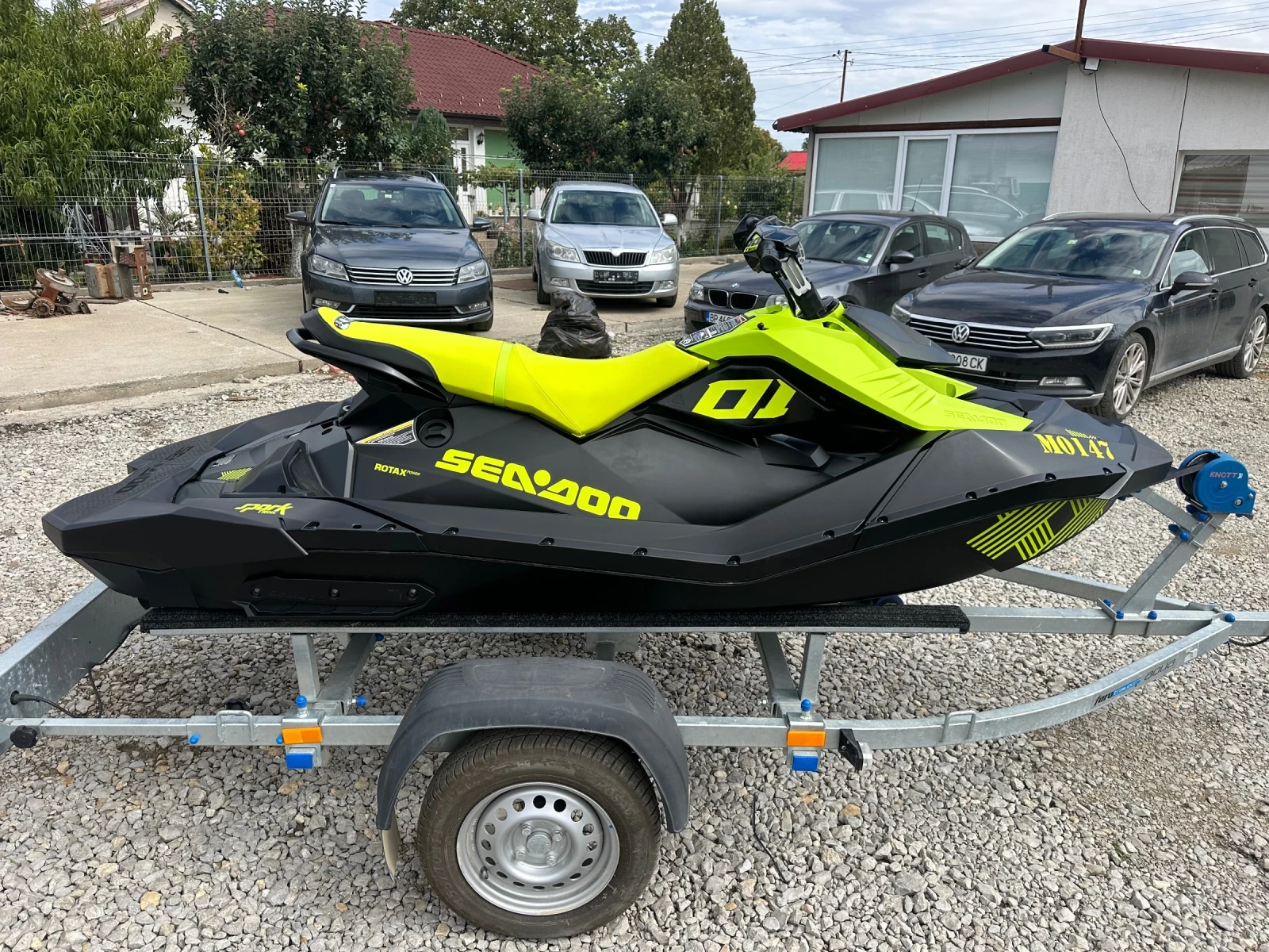 Джет Bombardier Sea Doo Spark Trixx 3UP, снимка 4 - Воден транспорт - 54487133
