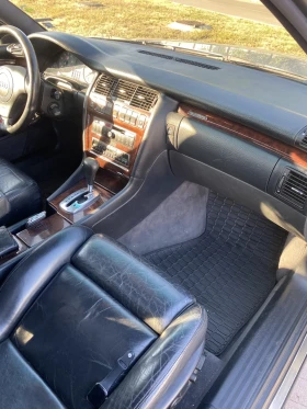 Audi S8, снимка 15