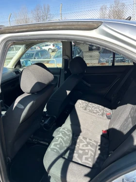 VW Bora, снимка 10 - Автомобили и джипове - 53624990