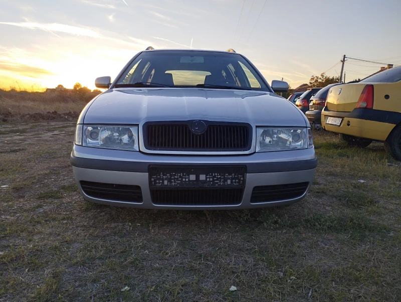 Skoda Octavia 1.8Т, снимка 7 - Автомобили и джипове - 47426382