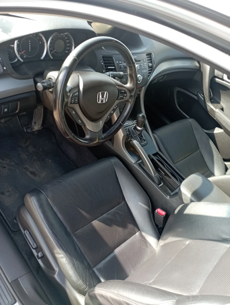 Honda Accord 2.0 автом. Газ executive , снимка 8 - Автомобили и джипове - 47759484