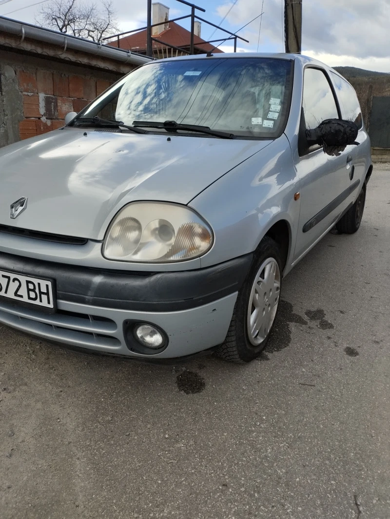 Renault Clio, снимка 2 - Автомобили и джипове - 48157942