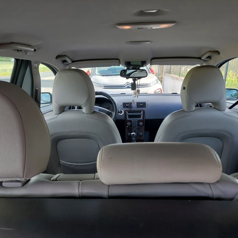 Volvo V50, снимка 2 - Автомобили и джипове - 52336680