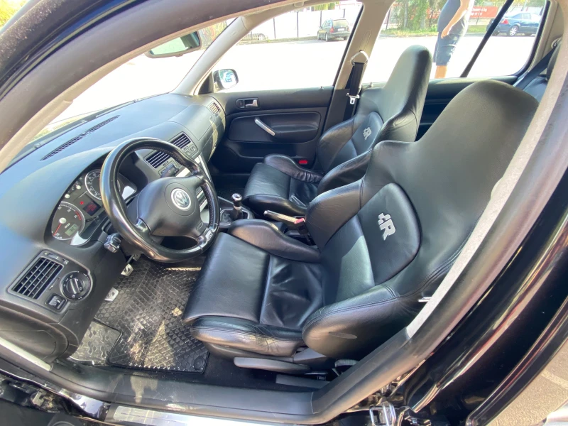 VW Golf R32, снимка 9 - Автомобили и джипове - 52529497