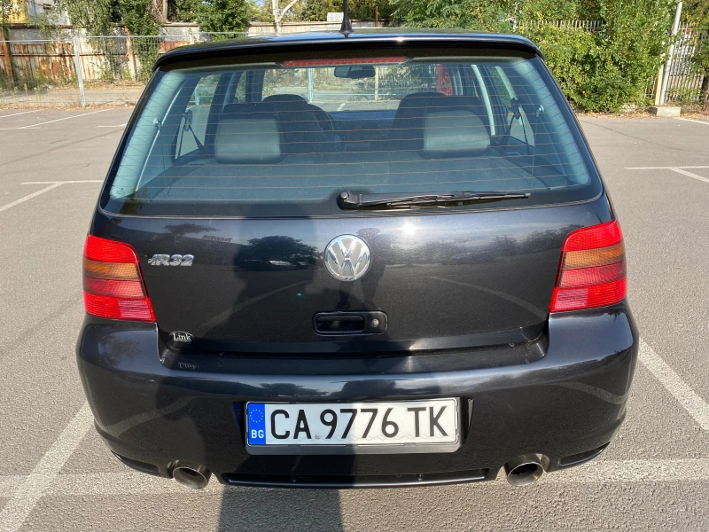 VW Golf R32, снимка 5 - Автомобили и джипове - 52529497