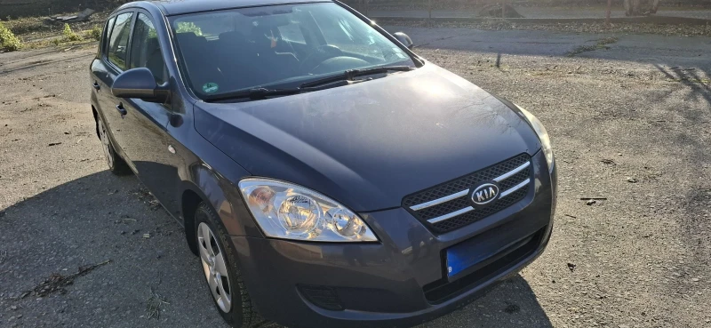 Kia Ceed 1.4, снимка 2 - Автомобили и джипове - 52854794