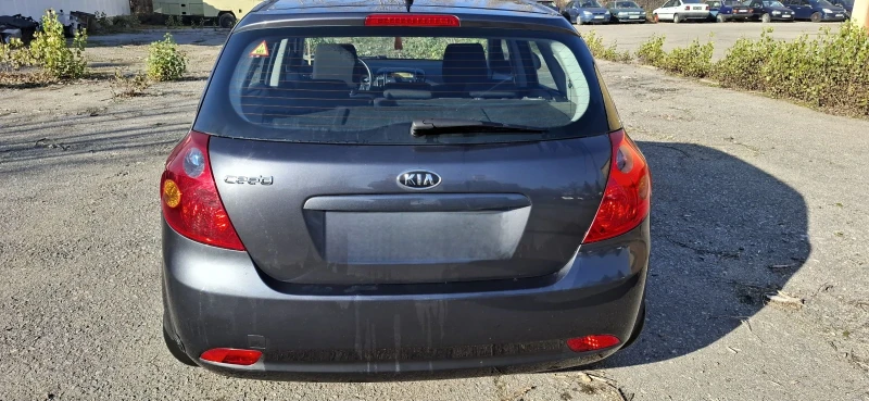 Kia Ceed 1.4, снимка 6 - Автомобили и джипове - 52854794