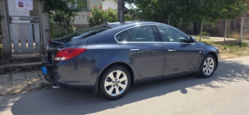 Opel Insignia, снимка 6 - Автомобили и джипове - 53250451
