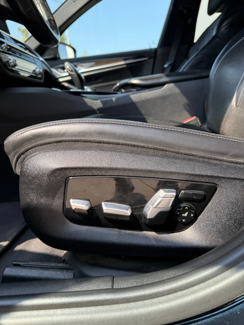 BMW 530 xDrive, снимка 11 - Автомобили и джипове - 53329985