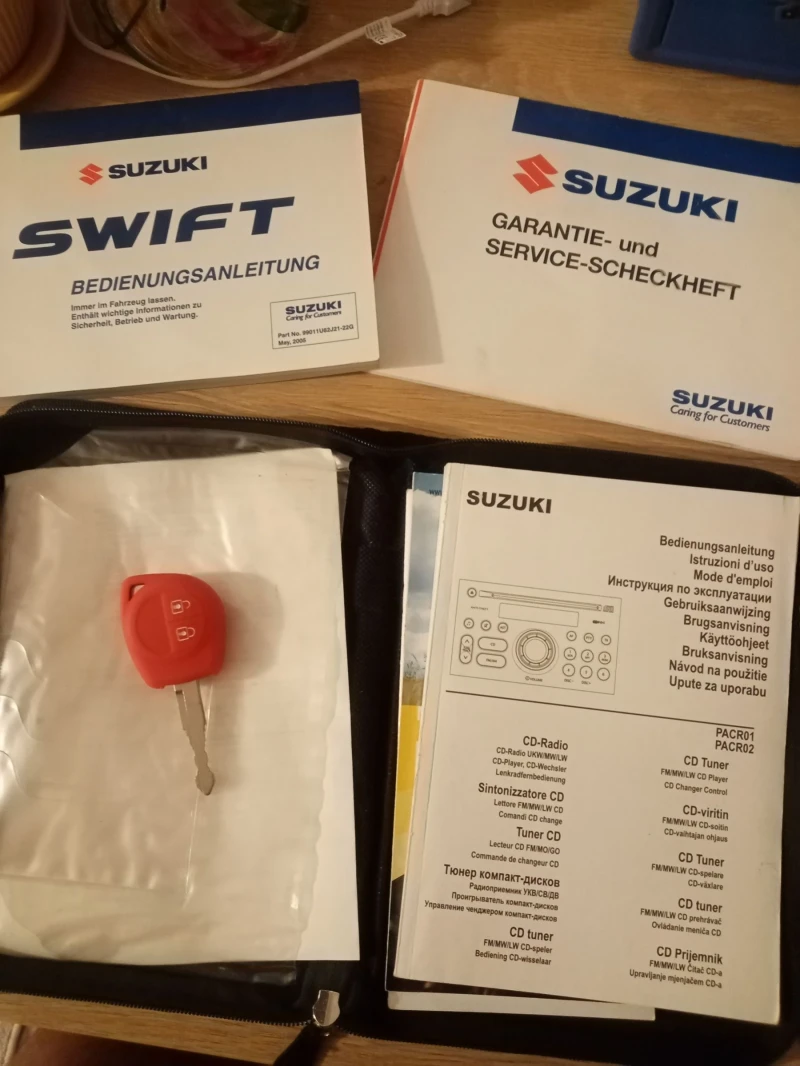 Suzuki Swift  Топ състояние, сервизна история! , снимка 14 - Автомобили и джипове - 53354384