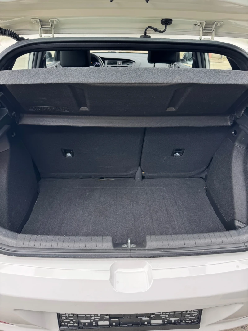 Hyundai I20, снимка 8 - Автомобили и джипове - 53405572