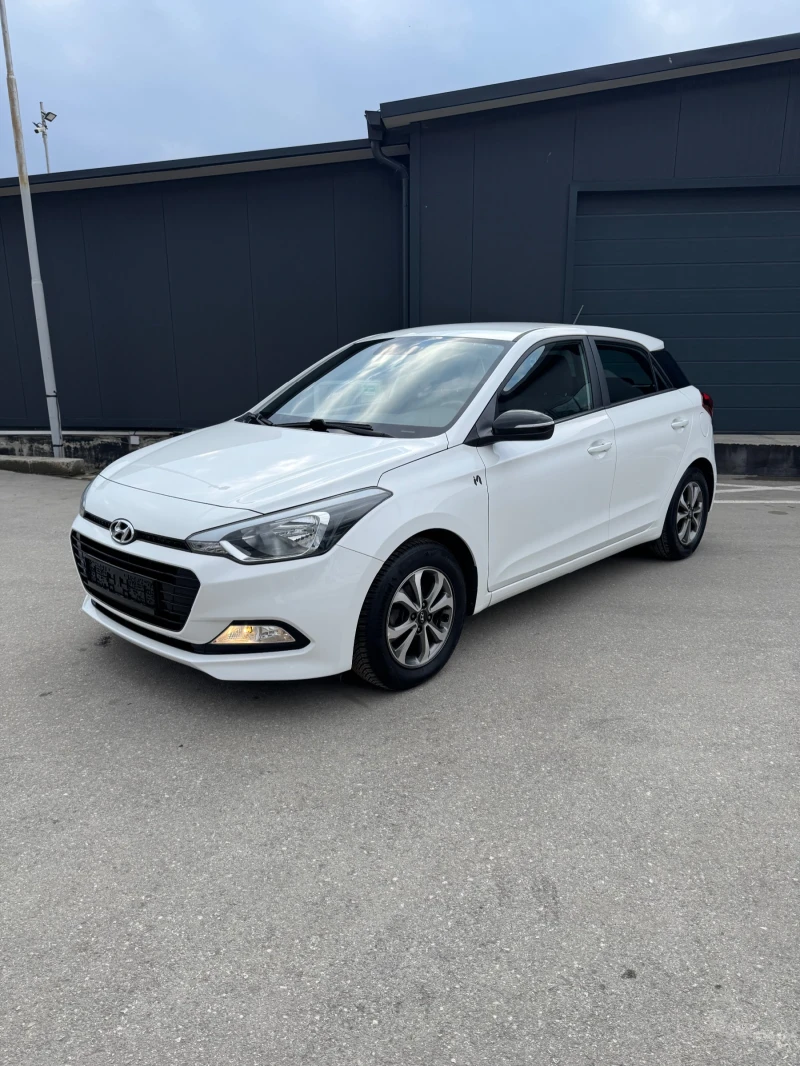Hyundai I20, снимка 2 - Автомобили и джипове - 53405572