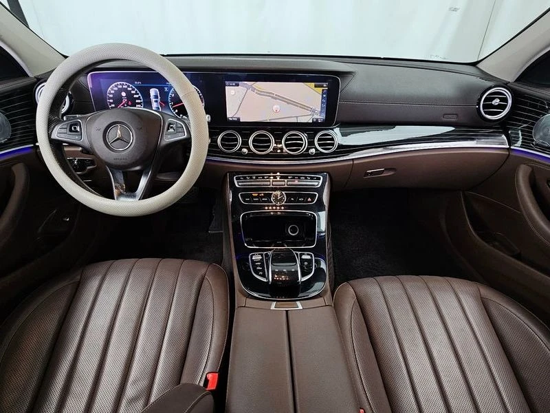 Mercedes-Benz E 400 E400 4MATIC Exclusive| 241к.с.| ВКЛ.ТЕХНОТЕСТ, снимка 7 - Автомобили и джипове - 55123572