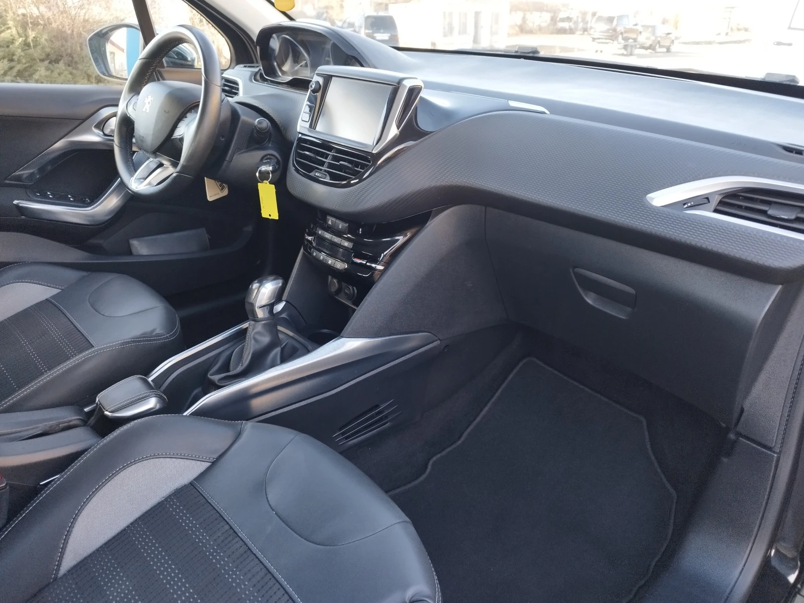 Peugeot 2008 1.6   BENZ | Mobile.bg — изображение 11