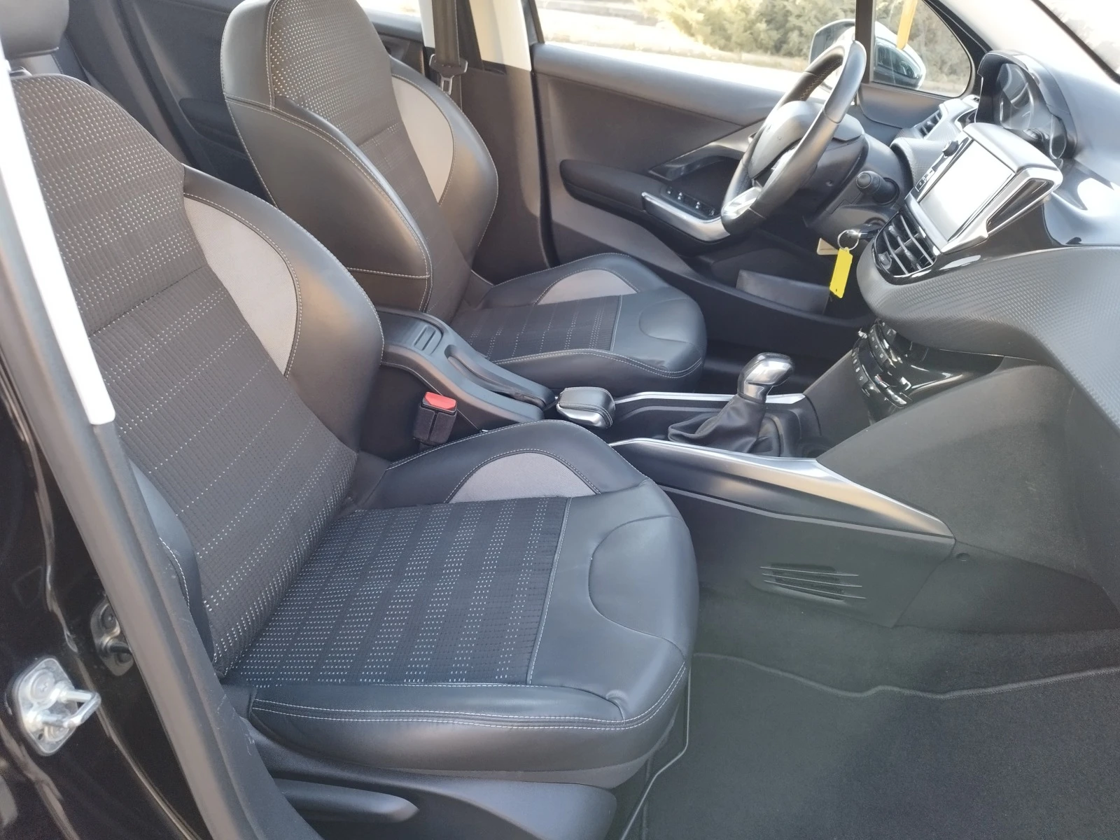 Peugeot 2008 1.6   BENZ | Mobile.bg — изображение 12