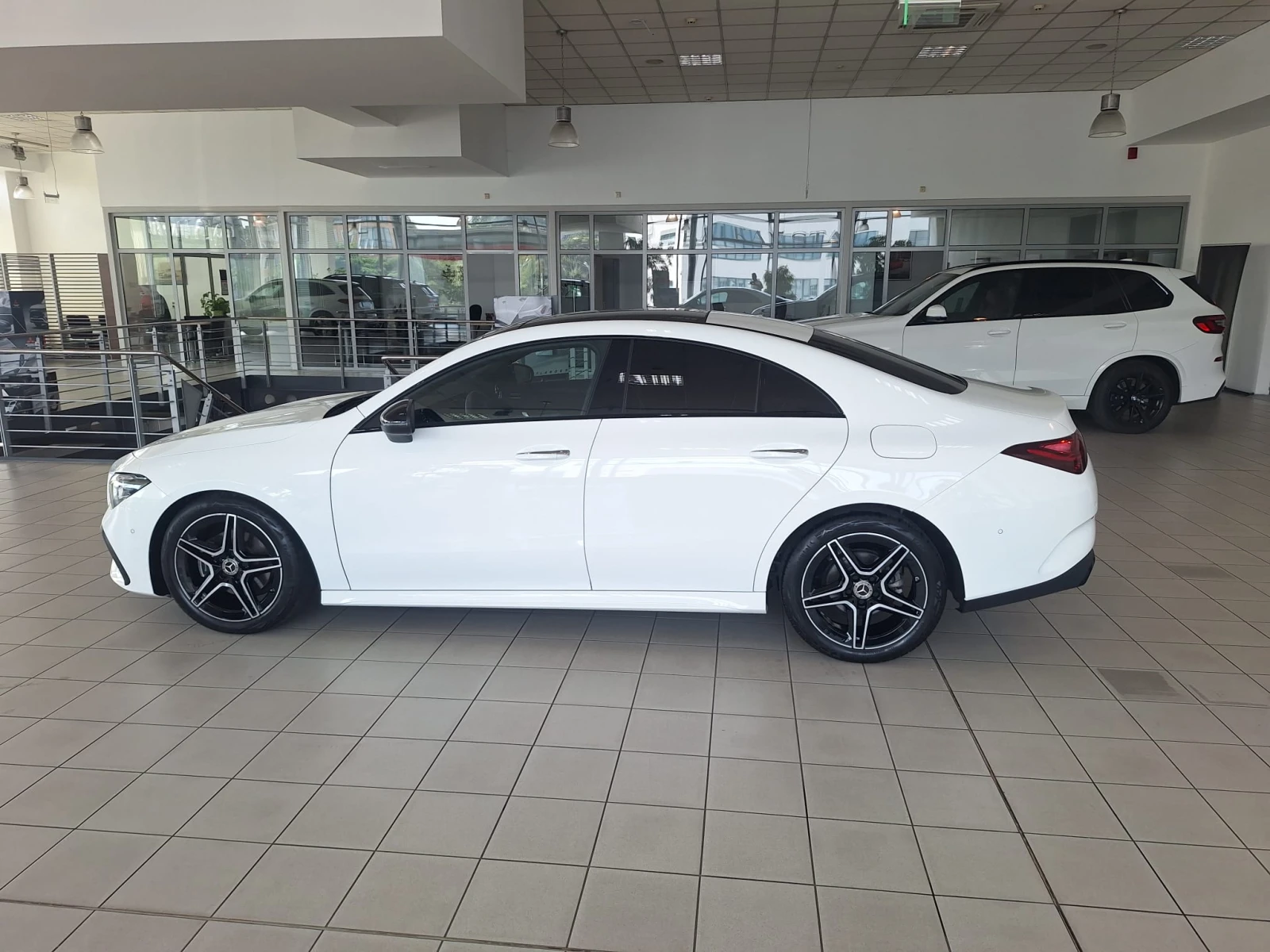 Mercedes-Benz CLA 180 AMG-pack - изображение 7