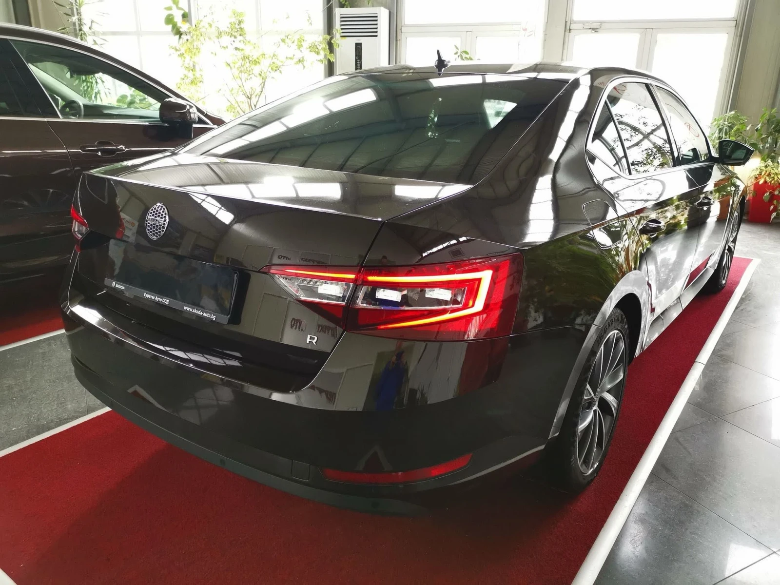 Skoda Superb  - изображение 4