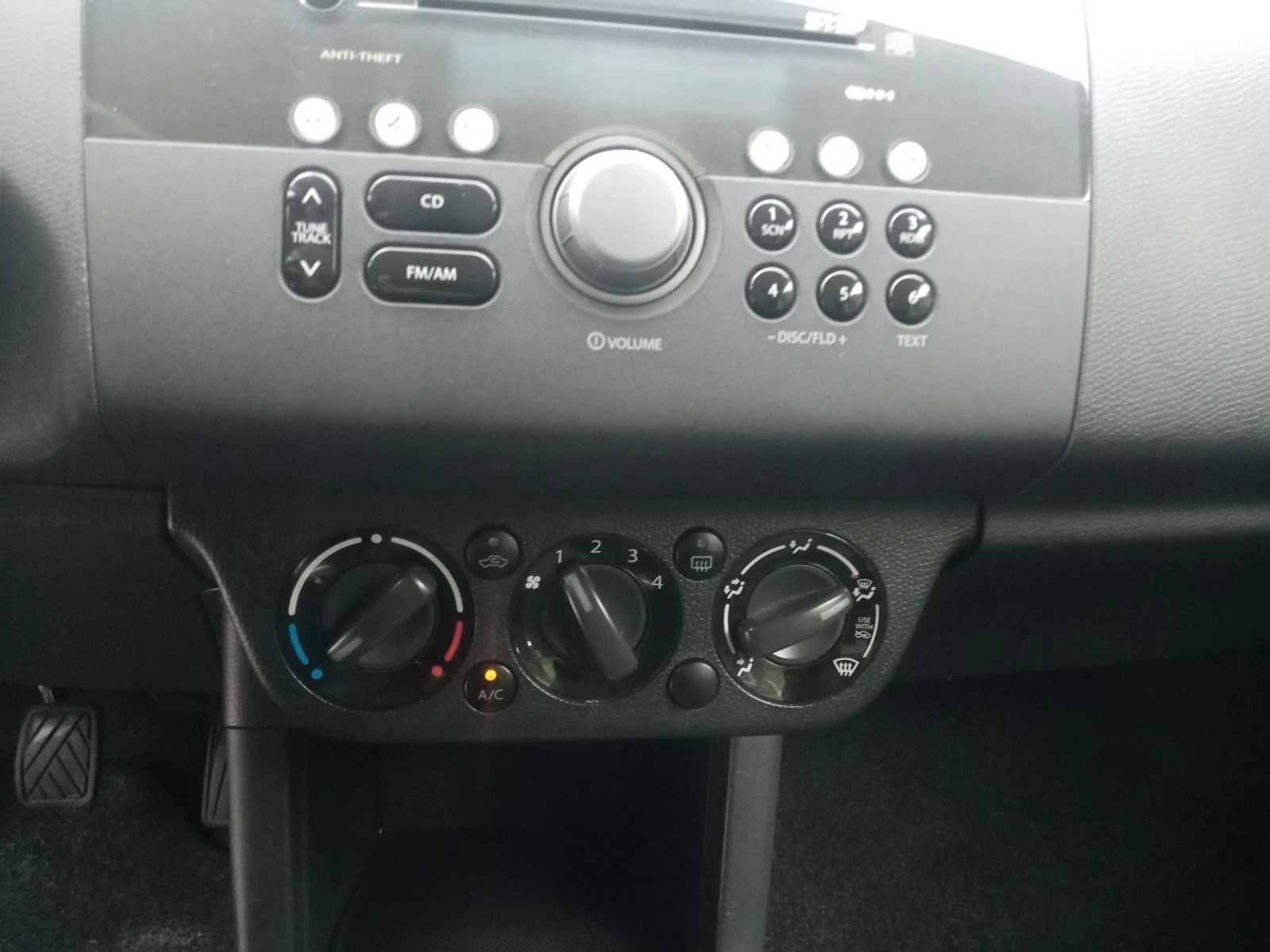 Suzuki Swift  Топ състояние, сервизна история!  - изображение 8