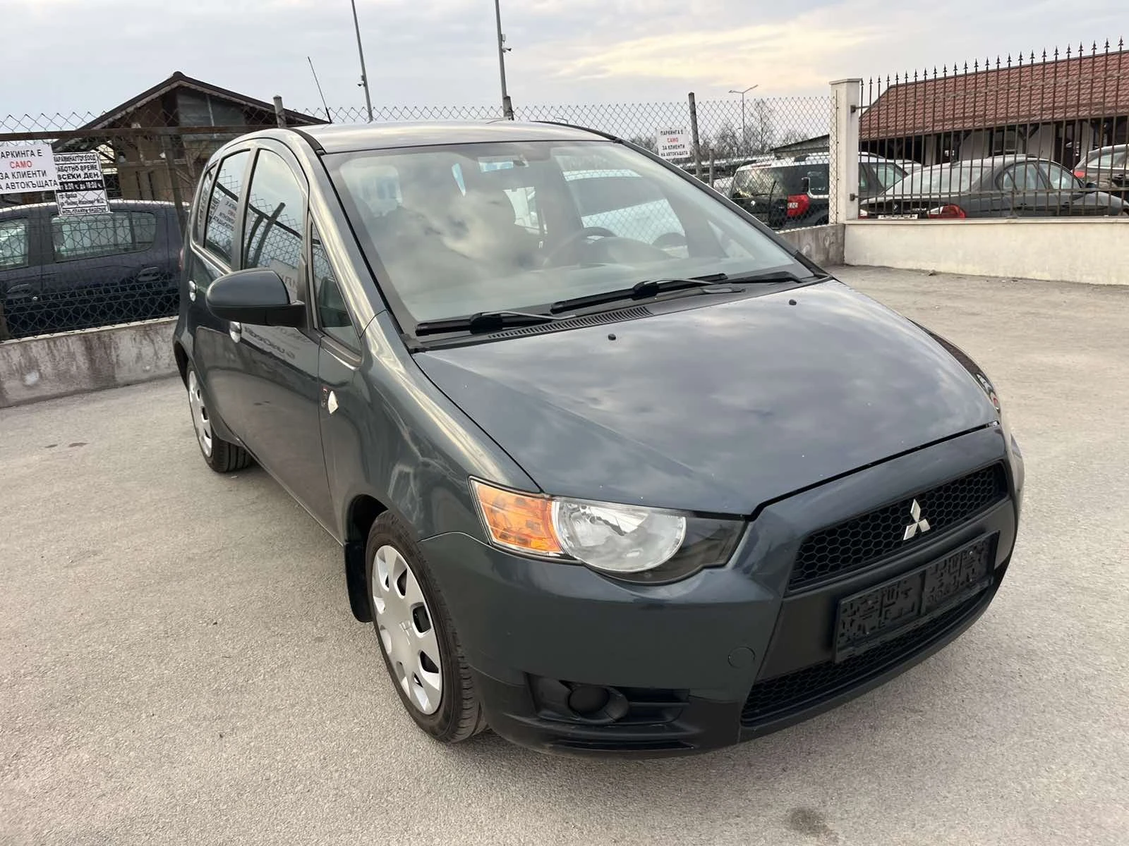 Mitsubishi Colt 1.2i 75кс EURO 4 КЛИМАТИК , снимка 3 - Автомобили и джипове - 53918229