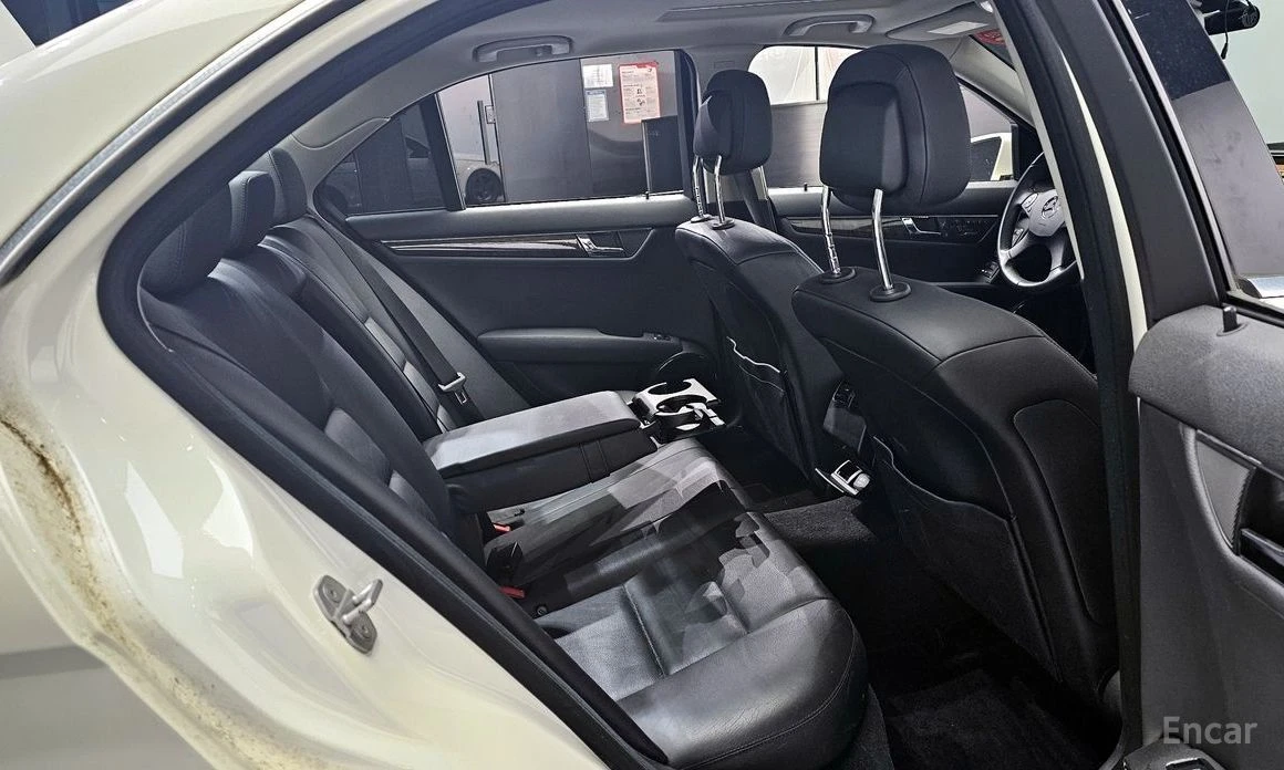Mercedes-Benz C 250, снимка 12 - Автомобили и джипове - 53952850