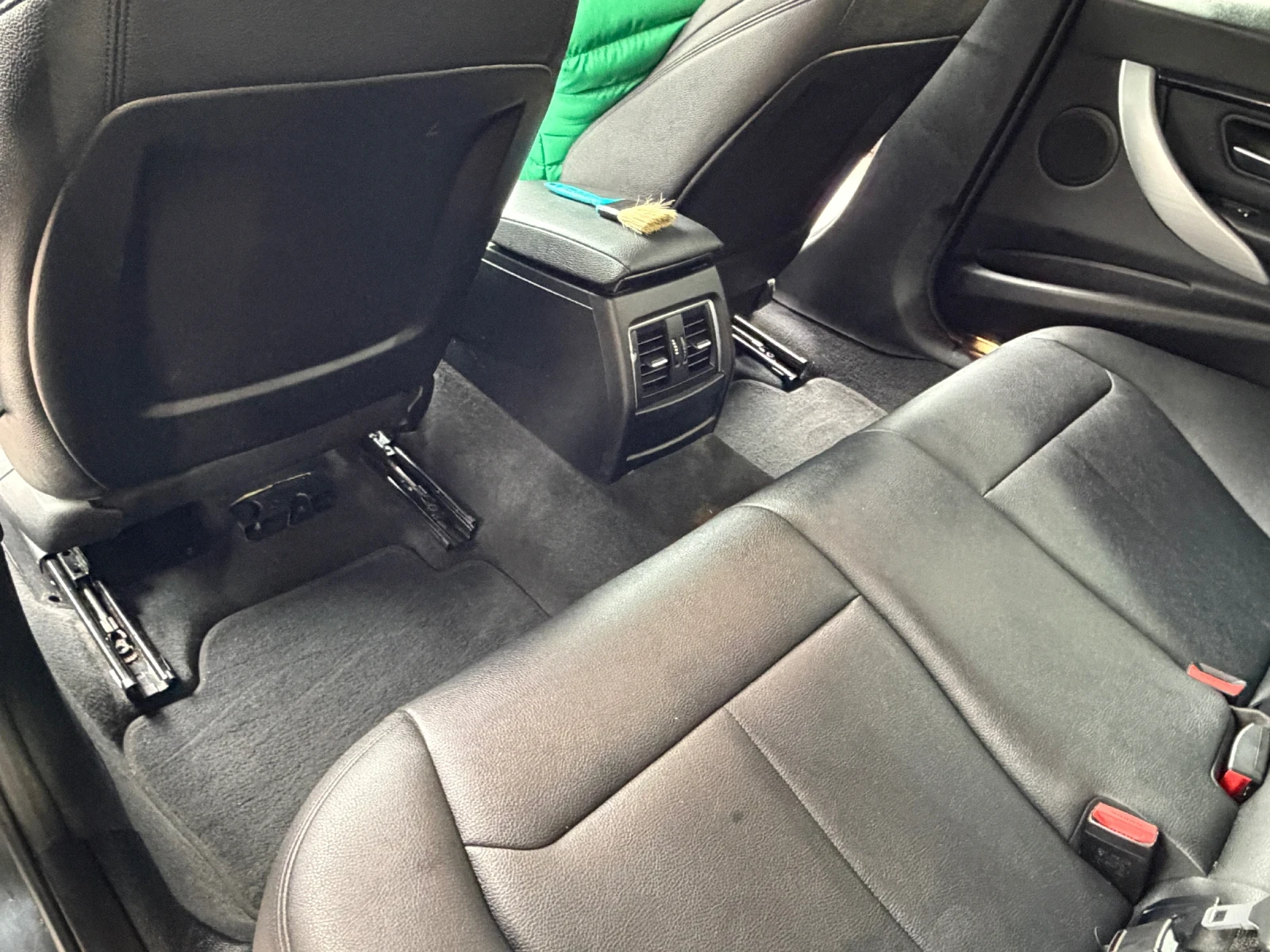 BMW 330, снимка 10 - Автомобили и джипове - 53971630