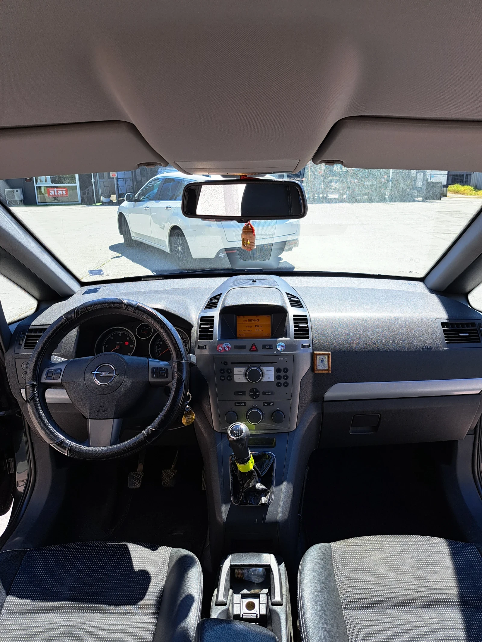 Opel Zafira, снимка 7 - Автомобили и джипове - 54247852