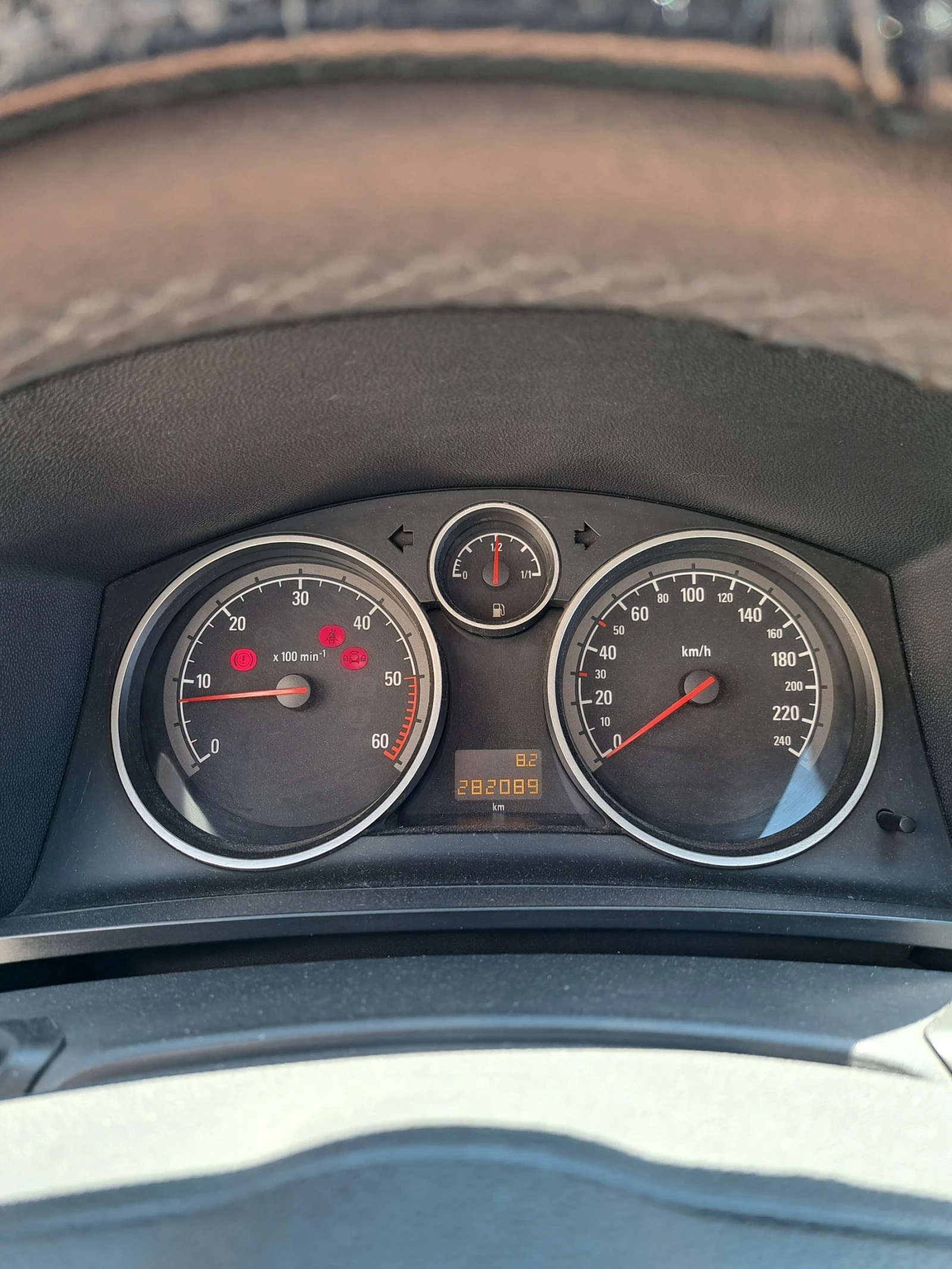 Opel Zafira, снимка 13 - Автомобили и джипове - 54247852