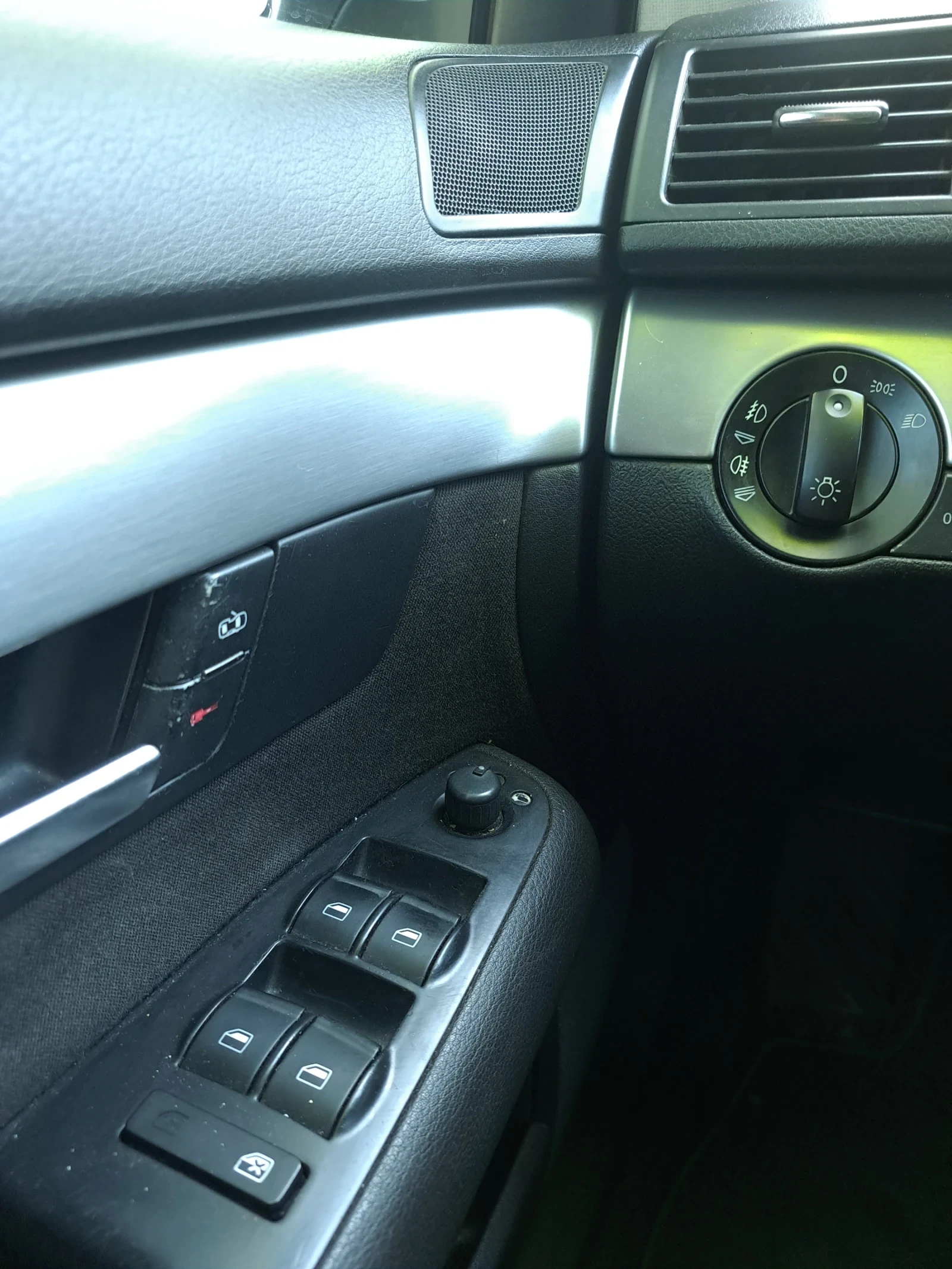 Audi A4 2.0 TDI, снимка 12 - Автомобили и джипове - 54459656