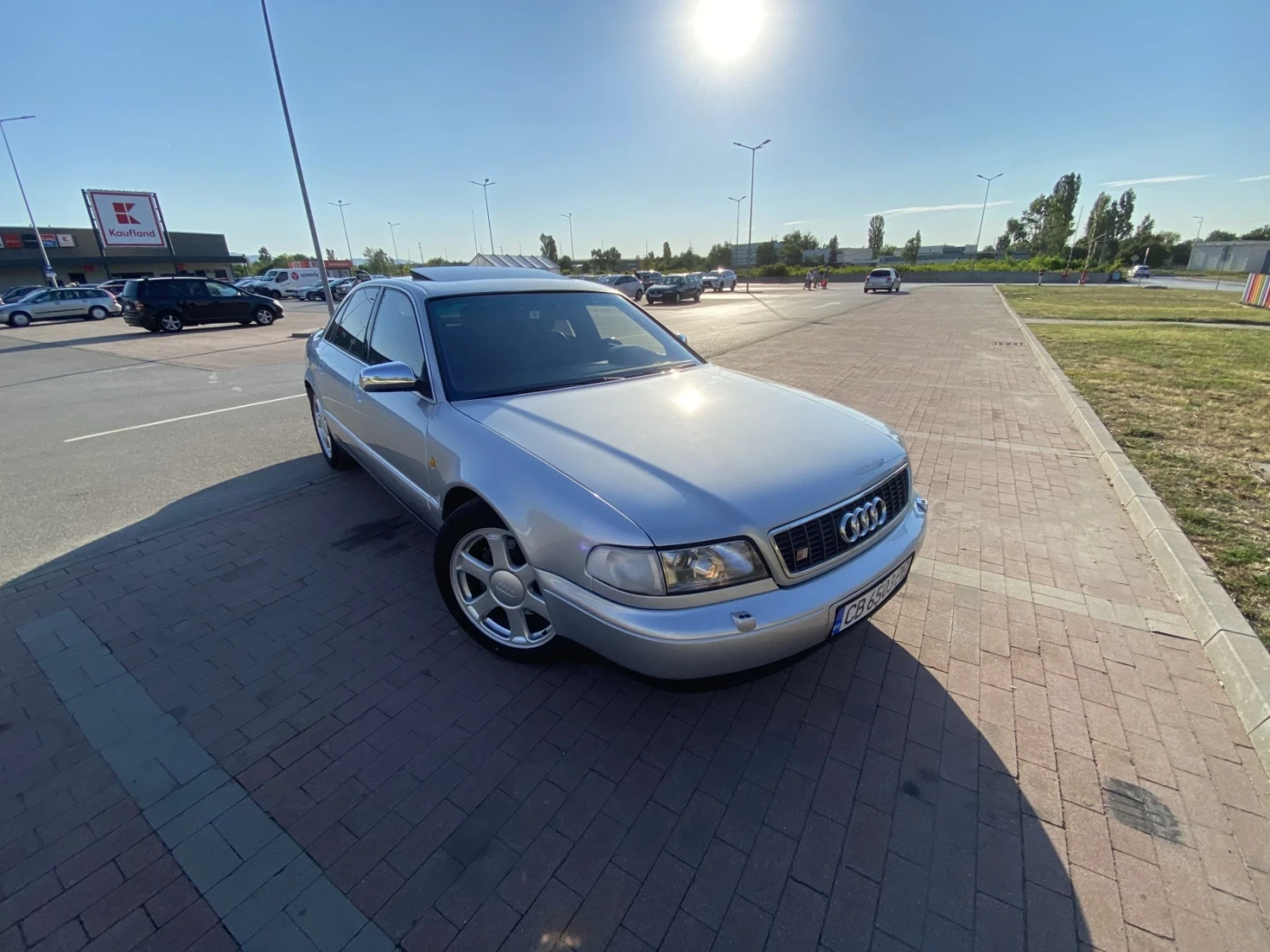 Audi S8