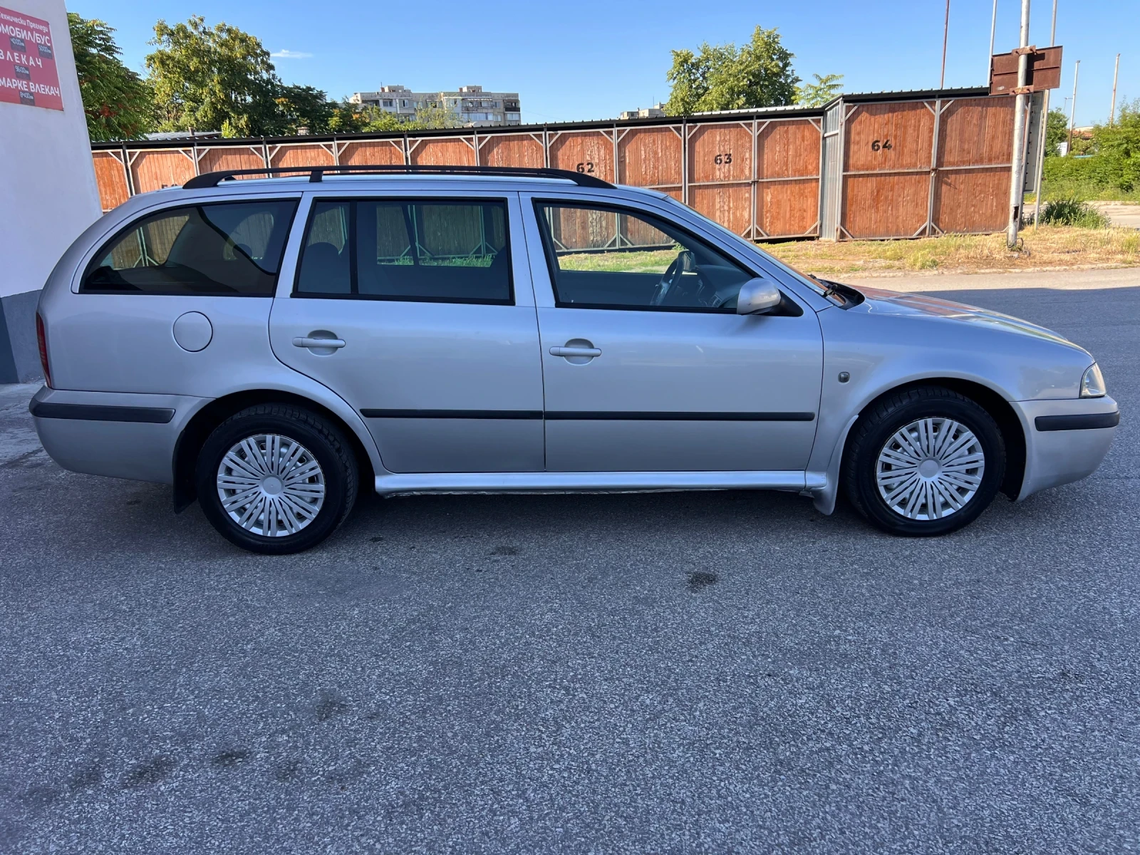 Skoda Octavia 1.9TDI 101k.c * 4x4* Климатик* , снимка 5 - Автомобили и джипове - 54917753
