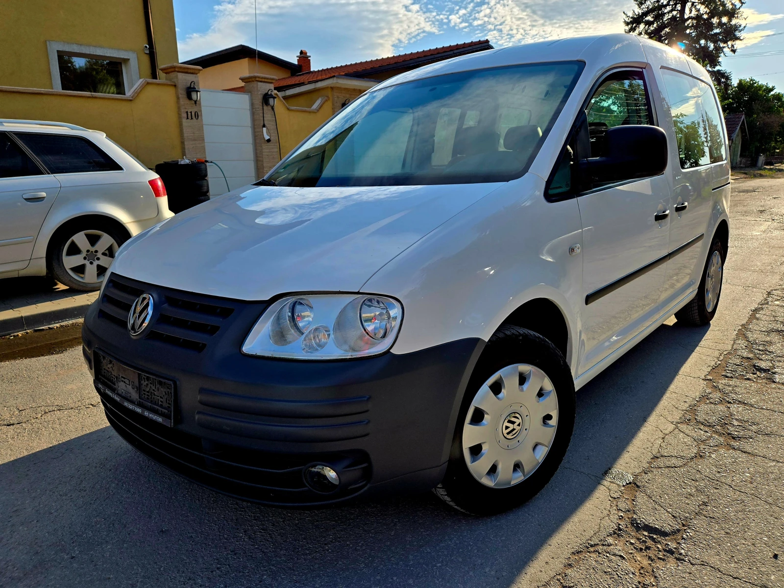 VW Caddy 2.0 CNG Германия Клима Седалково Реални КМ 